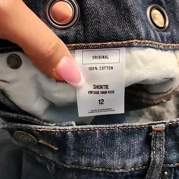 Express Shortie Vintage High Rise Shorts - Picture 3 of 4